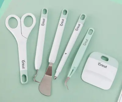 Cricut Essential Tool Kit